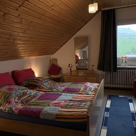 Haus Steinblick Nyaraló *